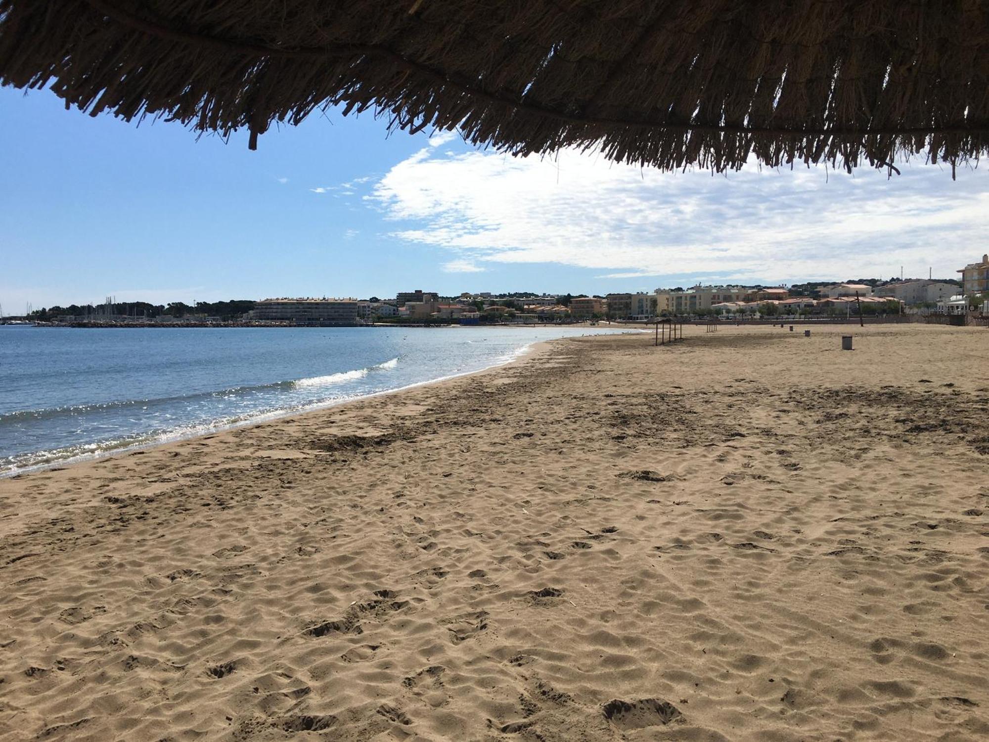 Orsa-Atico Con Vista Al Mar Y Piscina Lägenhet L' Escala Exteriör bild