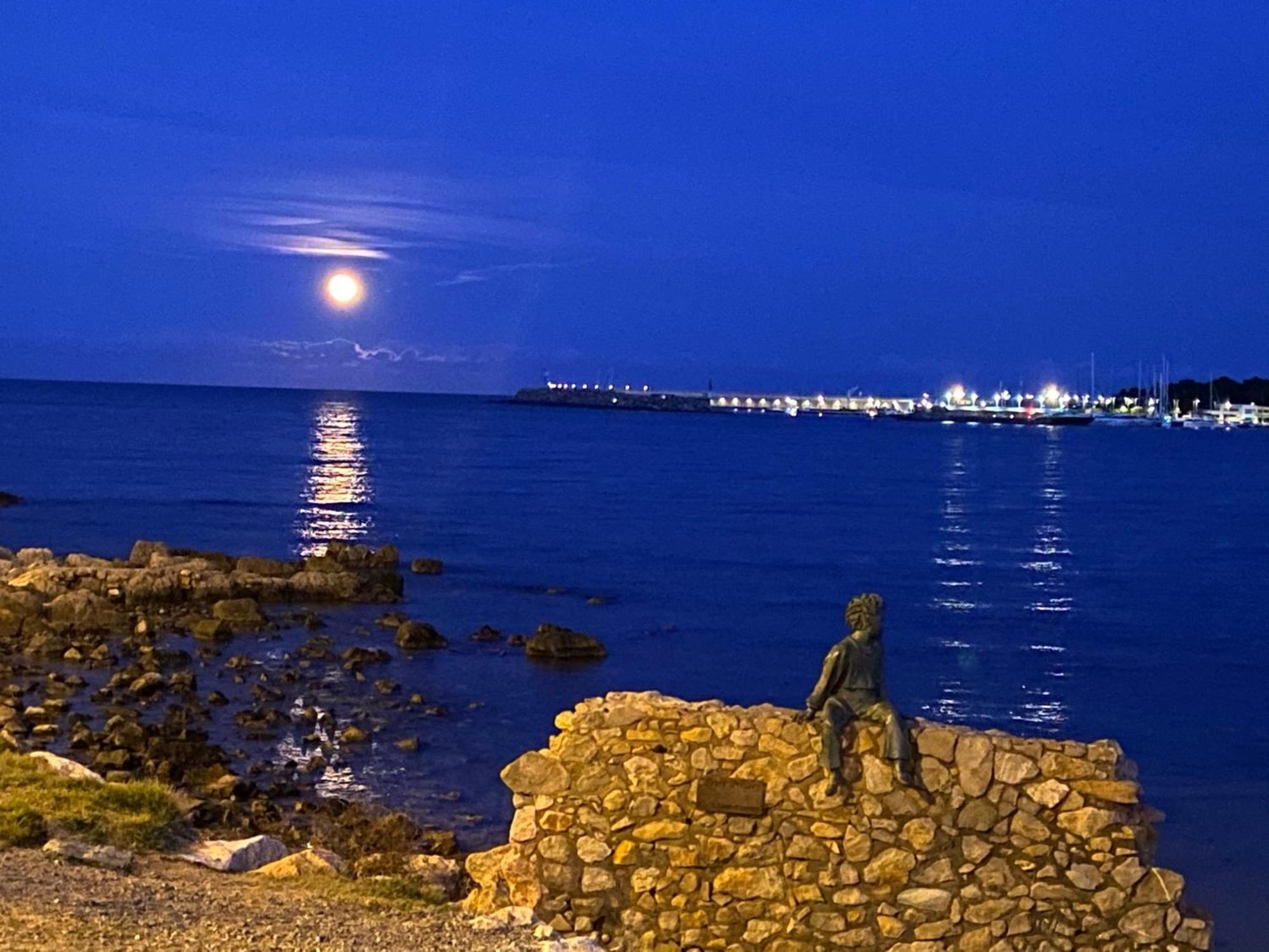 Orsa-Atico Con Vista Al Mar Y Piscina Lägenhet L' Escala Exteriör bild